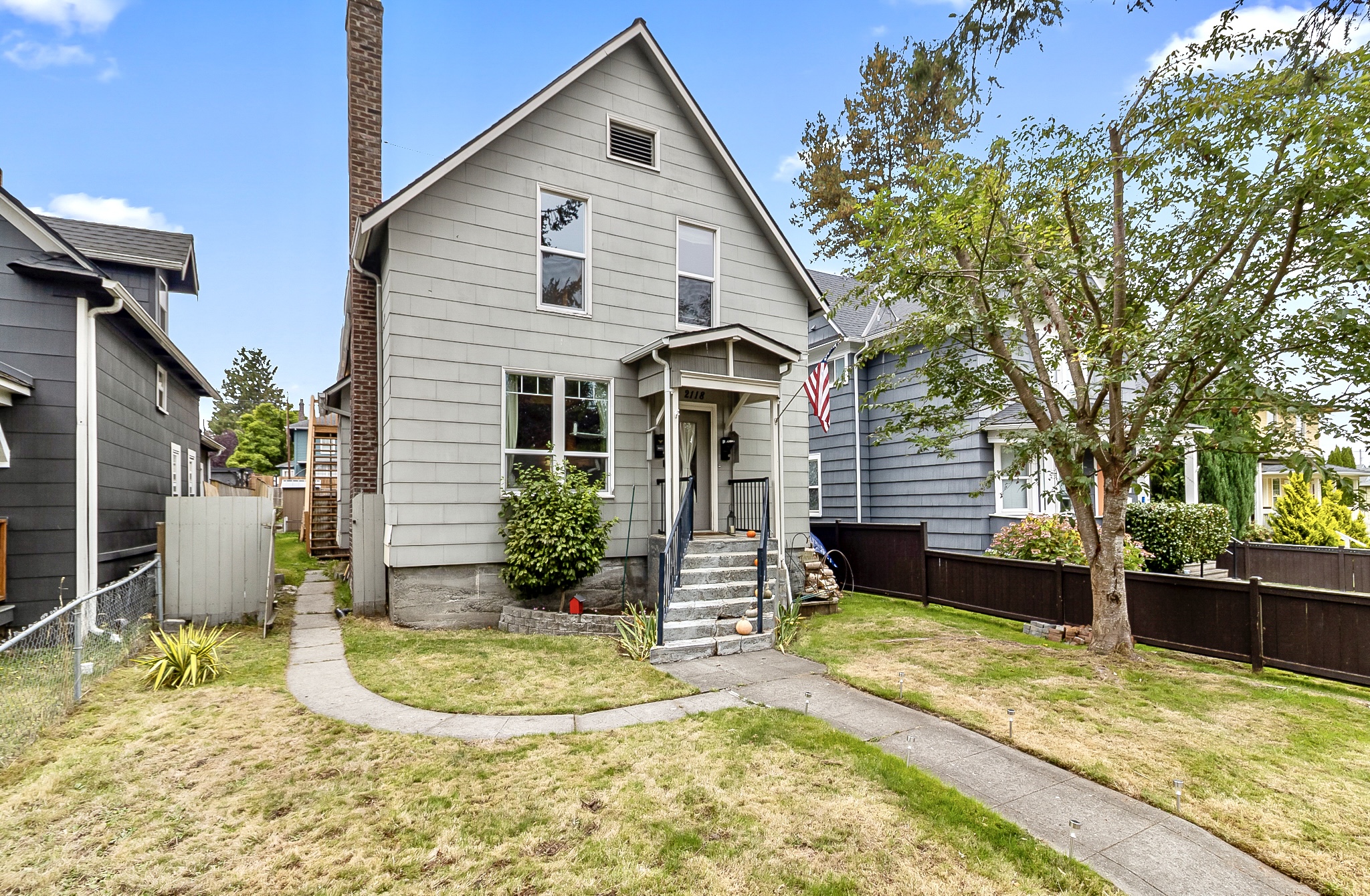 2118 Hoyt Avenue - 2